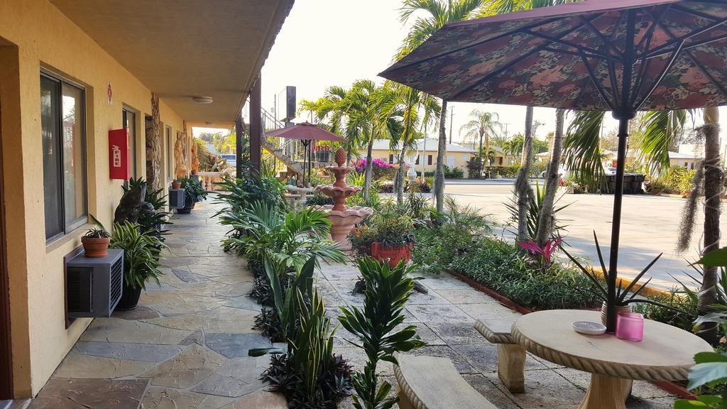 Lago Motor Inn Lake Worth Beach Exterior photo
